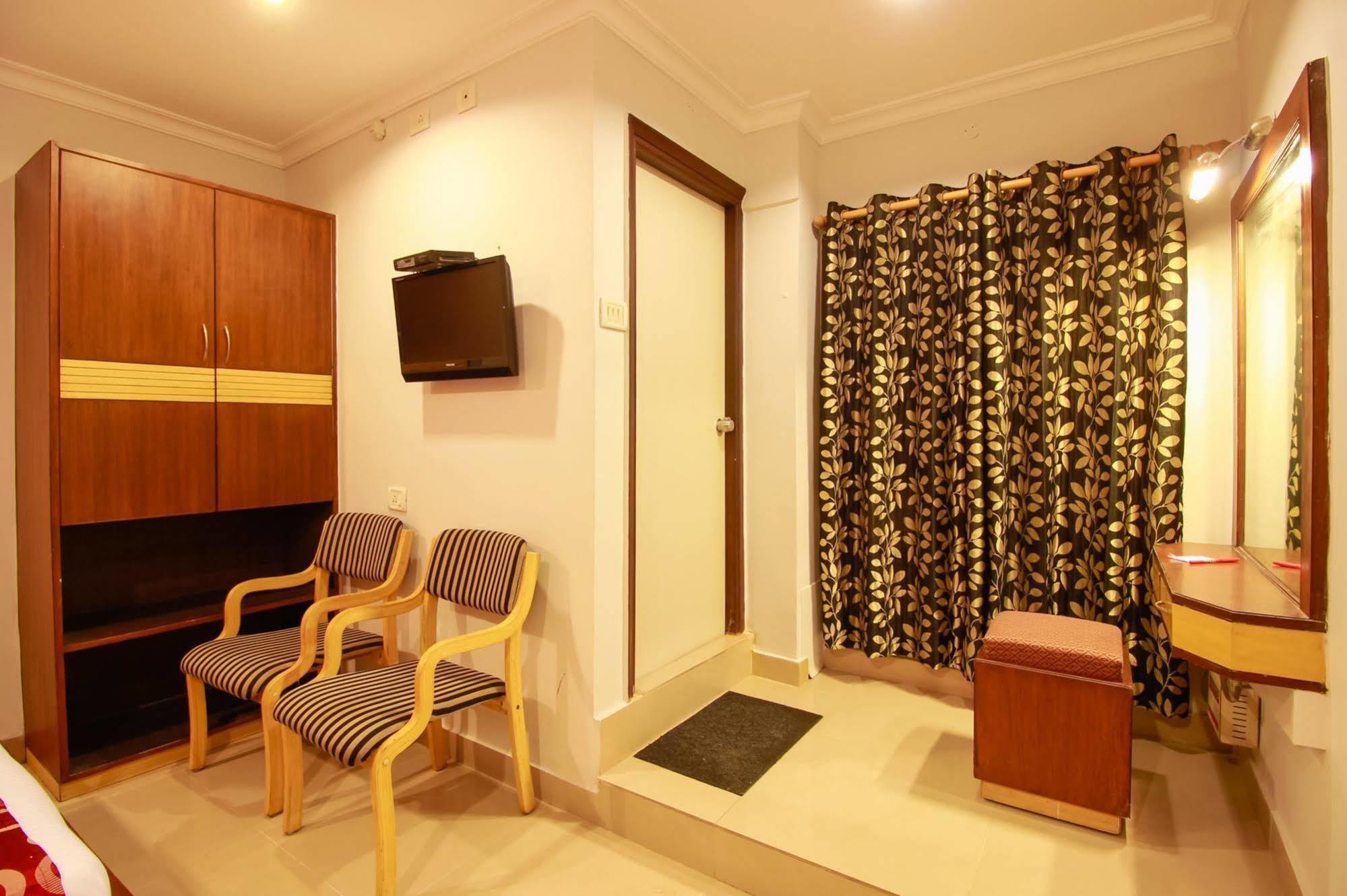 Balaji Residency Hotell Hyderabad Eksteriør bilde